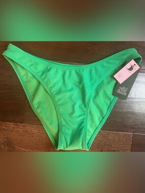 NWT Wild Fable Green Bikini Bottom size Small